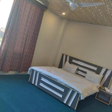 Hotel Royal Sweet Lahore Exterior photo